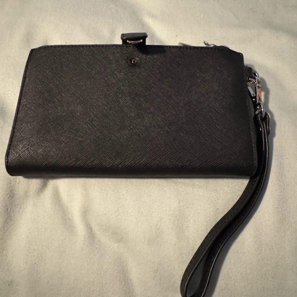 NWOT defect Michael Kors Black Wristlet